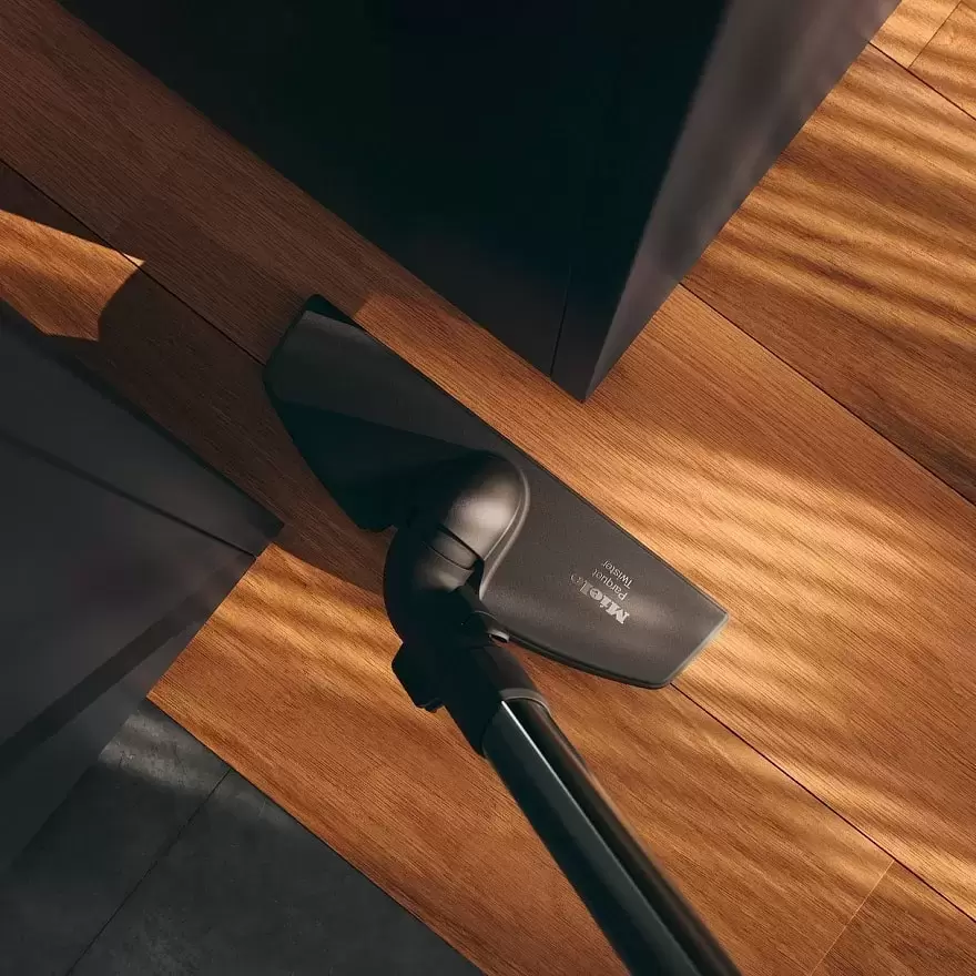 Пылесос Miele Complete C3 PowerLine SGDF3 125 Gala Edition серый