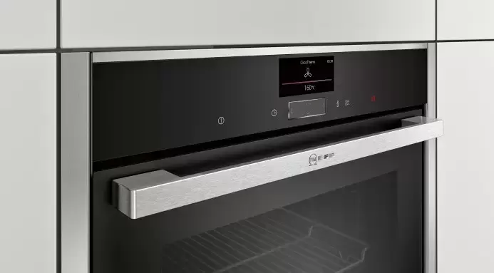 Компактный духовой шкаф с СВЧ Neff C17MS32H0