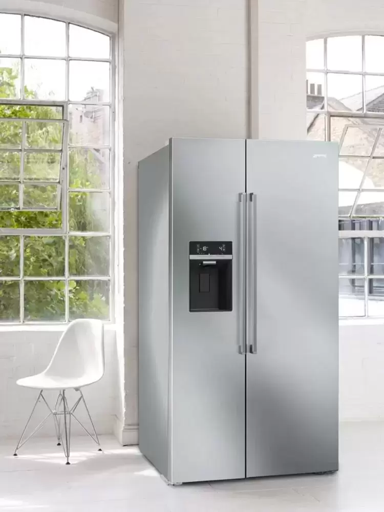 Холодильник Smeg SBS63XED