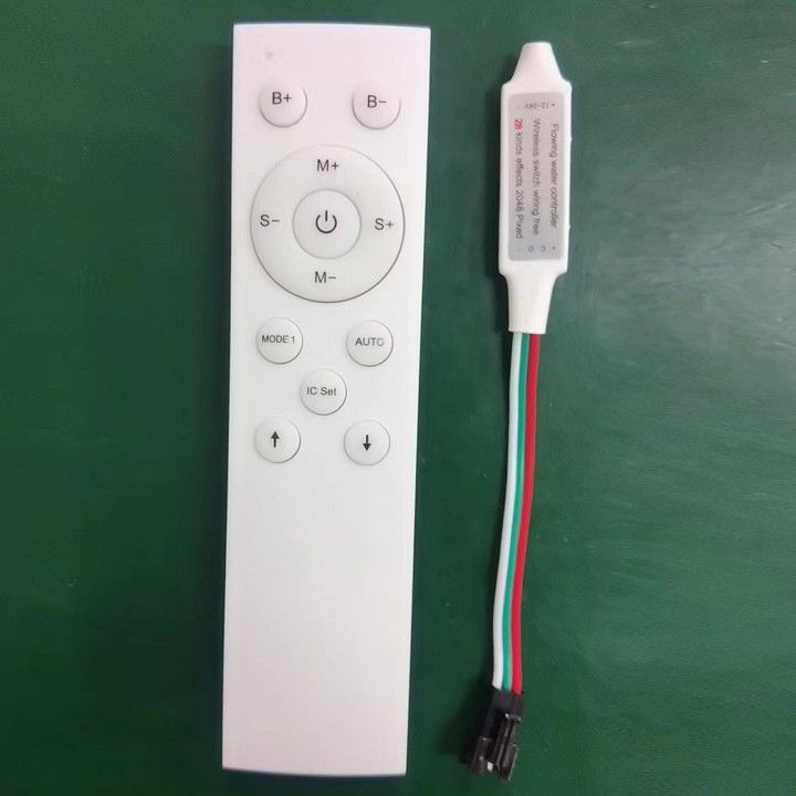 Контроллер-диммер и регулятор ЦТ с пультом ДУ LEDS POWER  007434