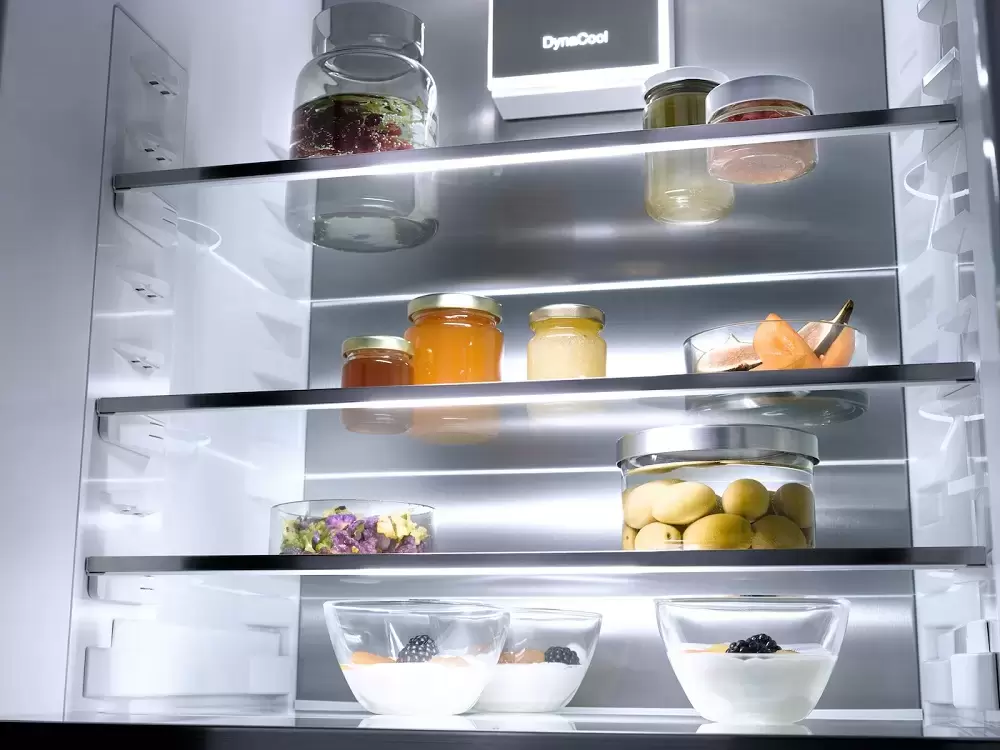 Встраиваемый холодильник Miele KFN 7795 D