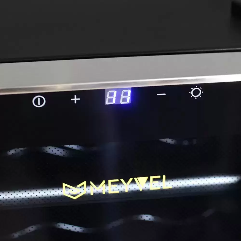 Винный шкаф Meyvel MV18-BF1 (удобный)