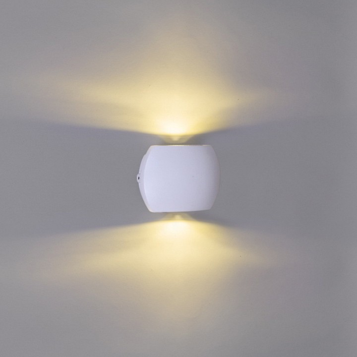 Накладной светильник Reluce 86008 86008-9.2-002TLB LED2*3W WT