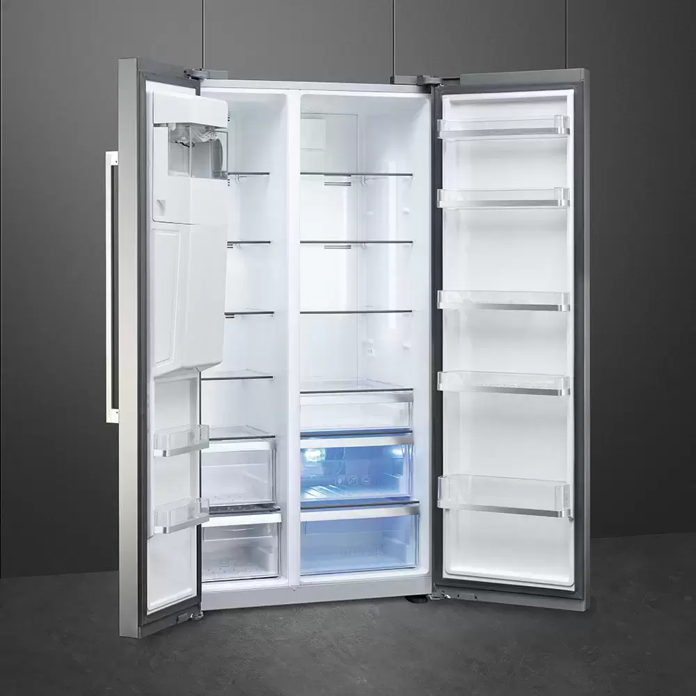 Холодильник Smeg SBS63XED