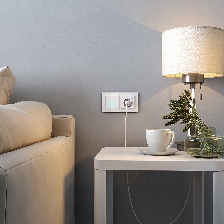 Розетка с заземлением и со шторками, без рамки с Wi-Fi Werkel белый W1171601
