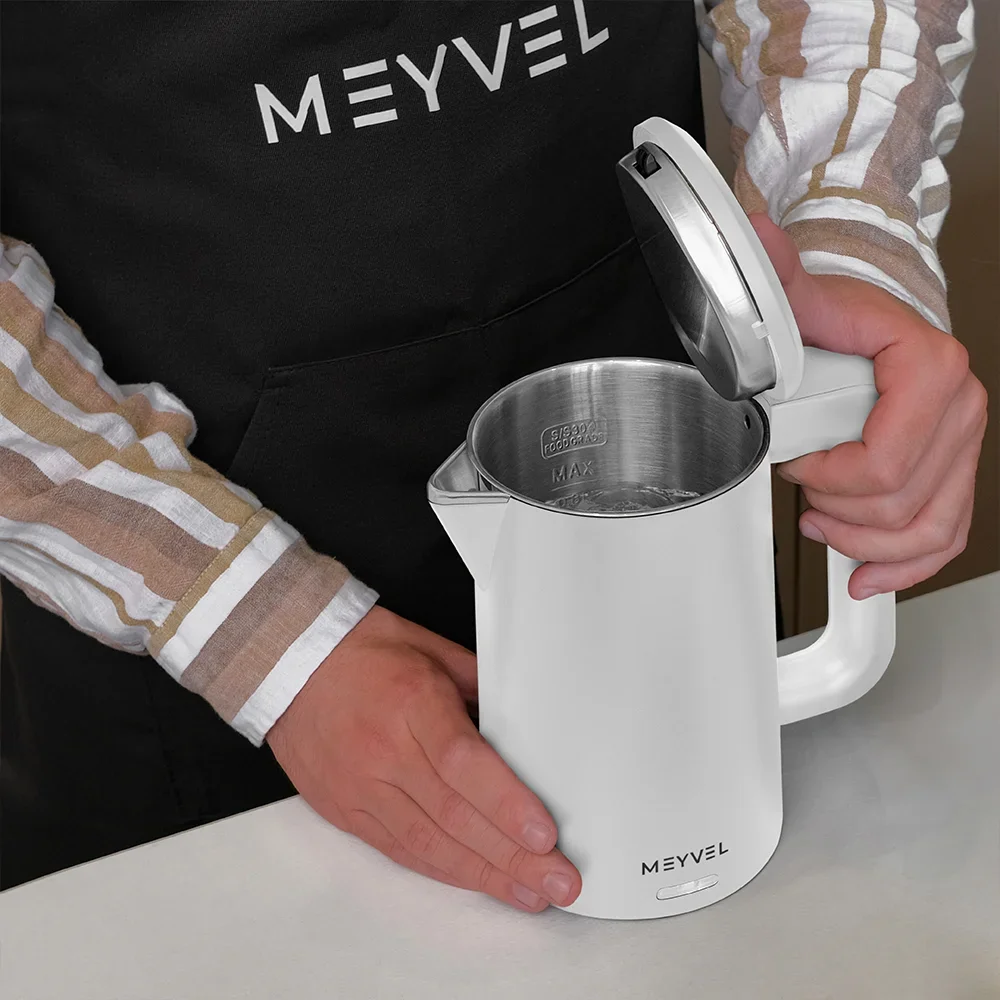 Электрический чайник Meyvel MKE-03T (Белый)