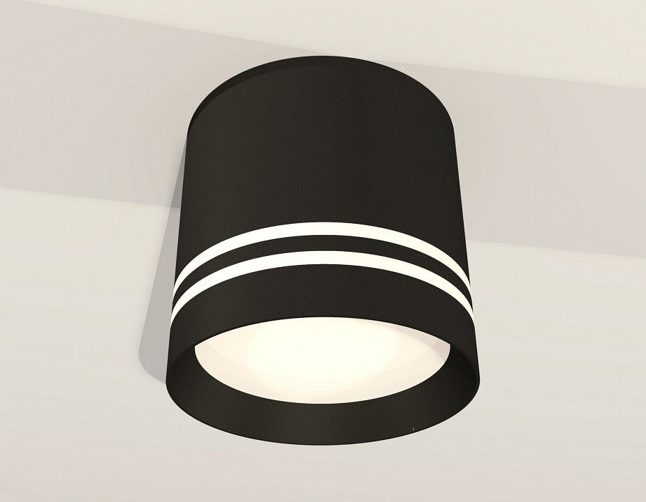Накладной светильник Ambrella Light XS XS8111007