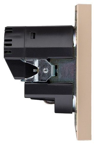 Розетка с заземлением и со шторкой и 2хUSB, без рамки Kranz STRONG KR-78-0704-8