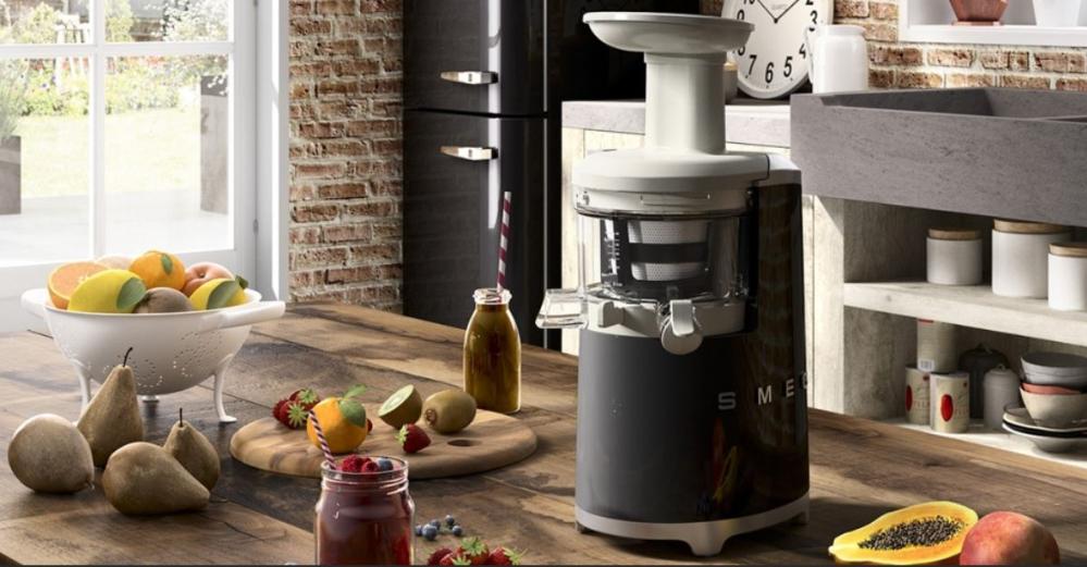 Соковыжималка Smeg SJF01BLEU