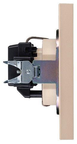 Розетка с заземлением и со шторкой, без рамки Kranz STRONG KR-78-0701-8