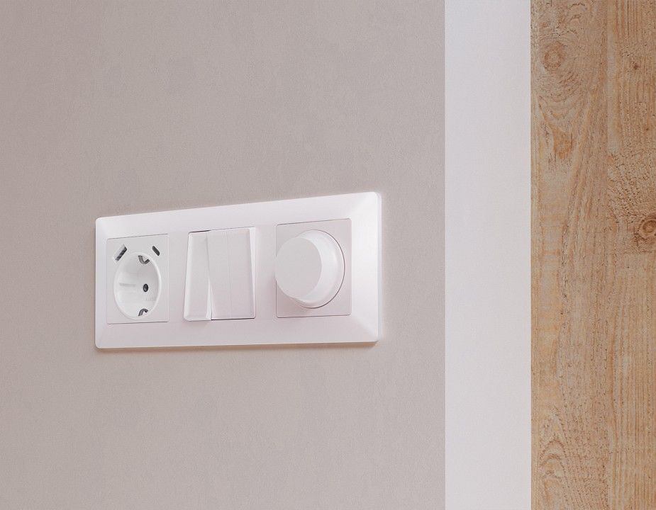 Накладка для розетки с заземлением и со шторками и 2хUSB type A и C Ambrella Volt ALFA AP2100