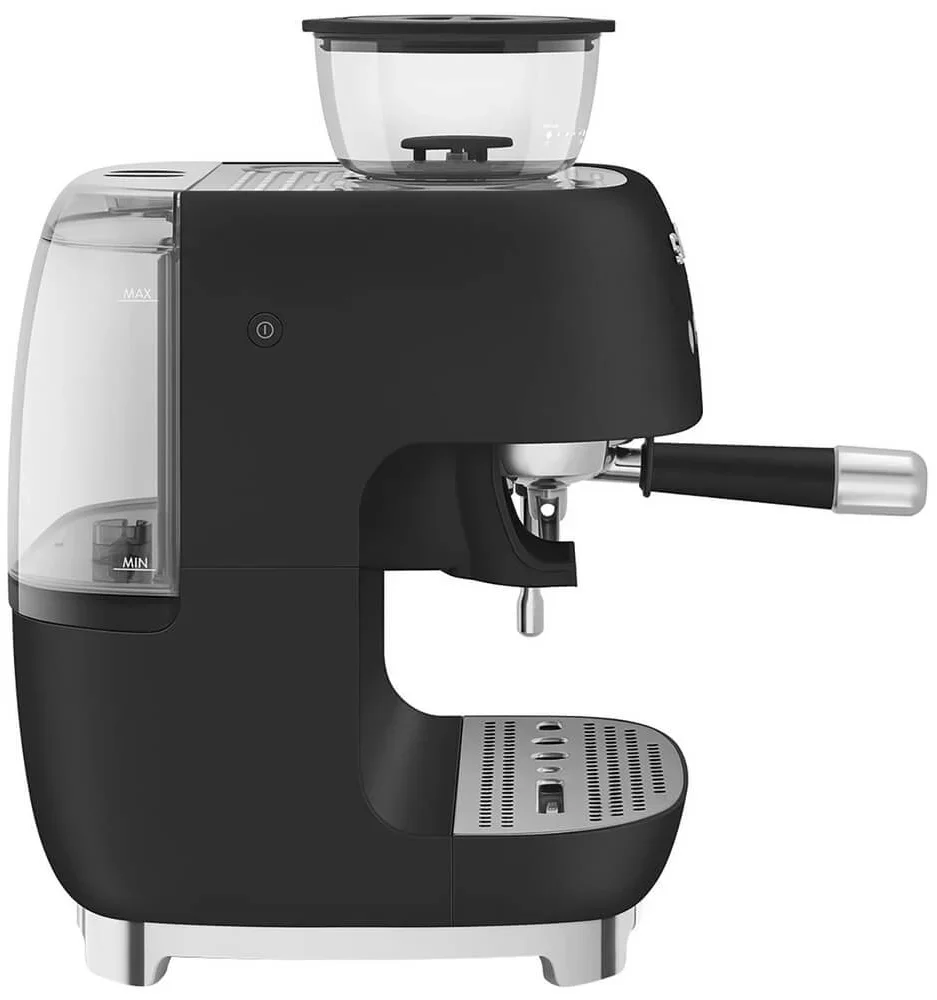 Эспрессо-кофемашина Smeg EGF03BLMEU