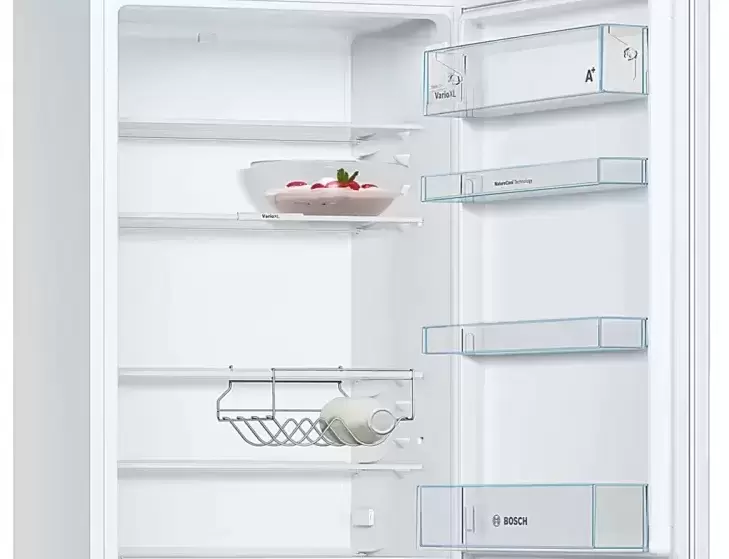 Холодильник с нижней морозильной камерой BOSCH KGE39XW21R