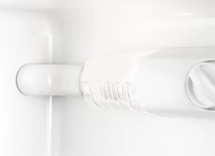 Холодильник Electrolux ERT1601AOW3