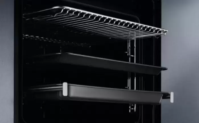 Духовой шкаф Electrolux OKC 5H50 X