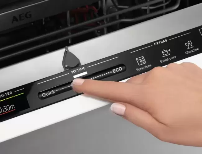 Встраиваемая посудомоечная машина AEG FSS5261XZ