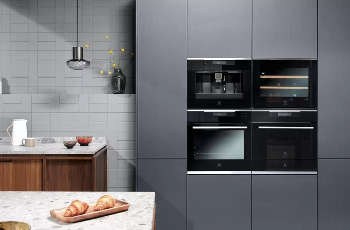 Встраиваемая кофемашина Electrolux KBC65X