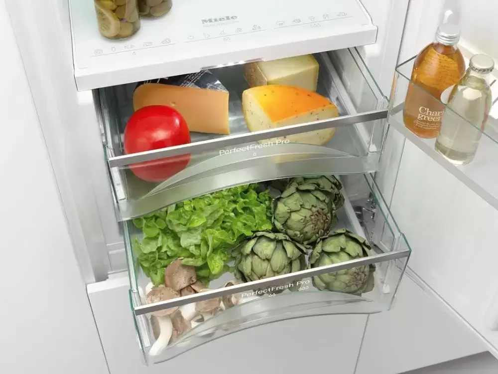 Встраиваемый холодильник Miele KFN 37682 iD новый с витрины