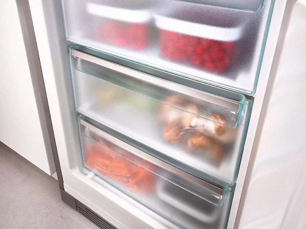 Холодильник Miele KFN 29162D WS
