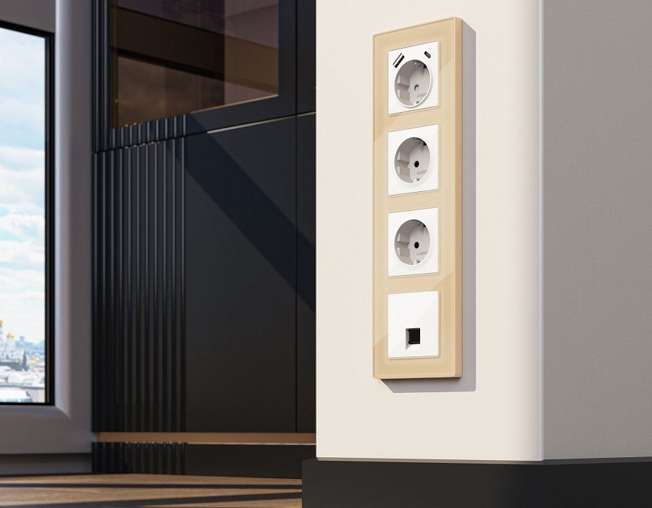 Розетка Ethernet RJ-45 и со шторками, без рамки Ambrella Volt ALFA MA112005