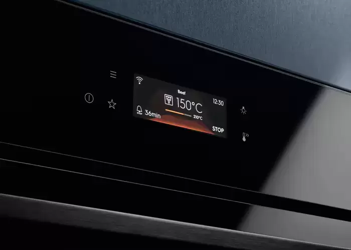 Духовой шкаф Electrolux EOB8S39WZ