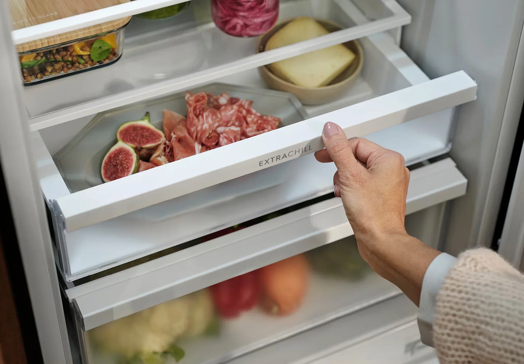 Встраиваемый холодильник Electrolux E8MNCD18S