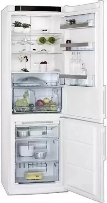 Холодильник AEG S83200CMW1