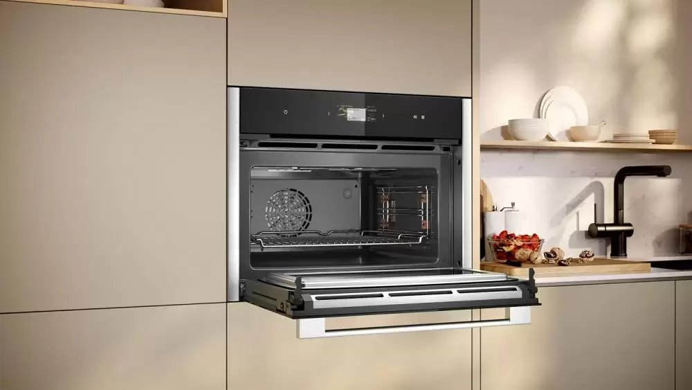 Компактный духовой шкаф с микроволнами Neff C24MS31N0
