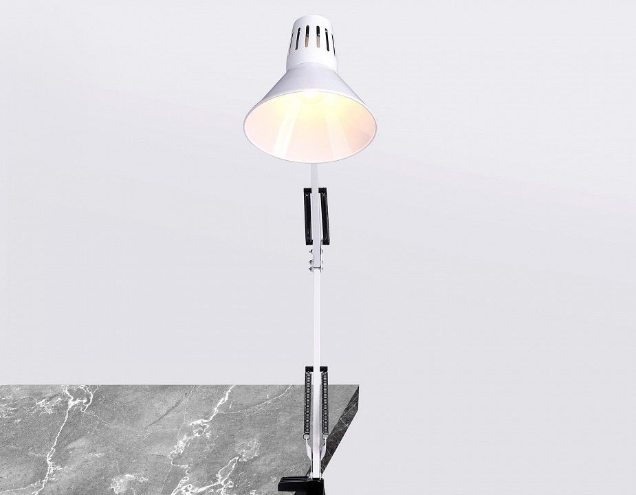 Настольная лампа офисная Ambrella Light DE DE7719