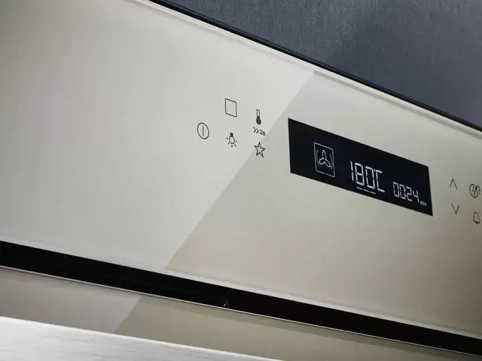 Духовой шкаф Electrolux LOE7C31S