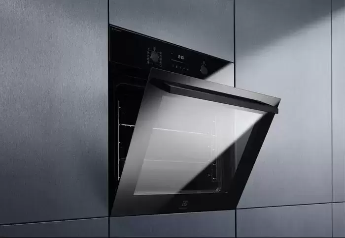Духовой шкаф Electrolux EOD6C77WZ