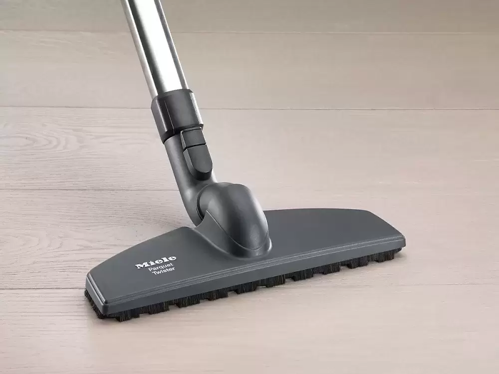 Пылесос Miele Blizzard CX1 Comfort PowerLine SKMF5 черный