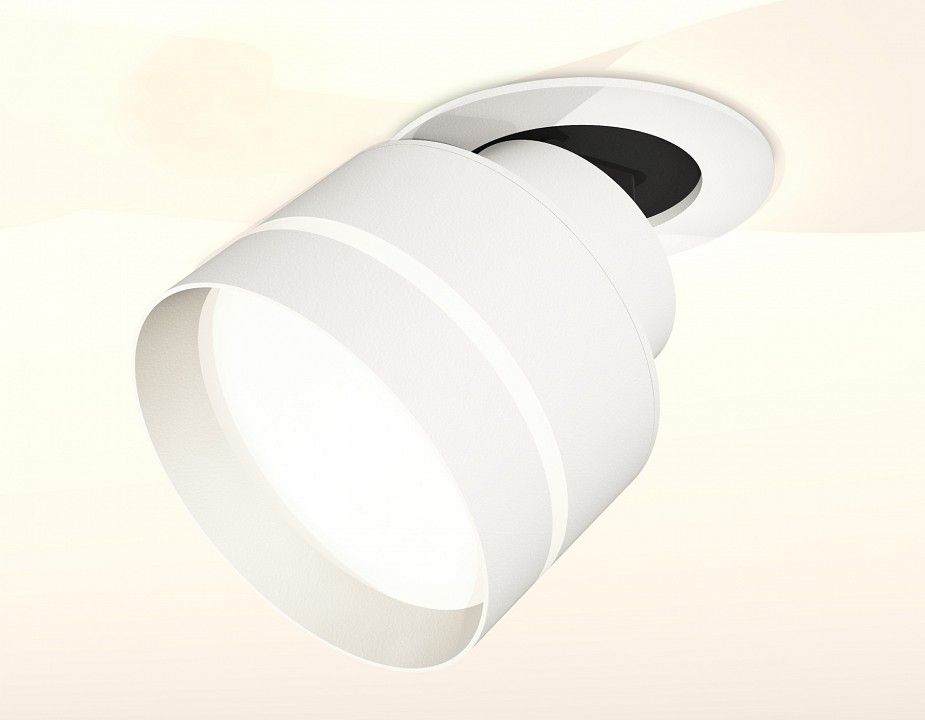 Встраиваемый светильник на штанге Ambrella Light XM XM8101525