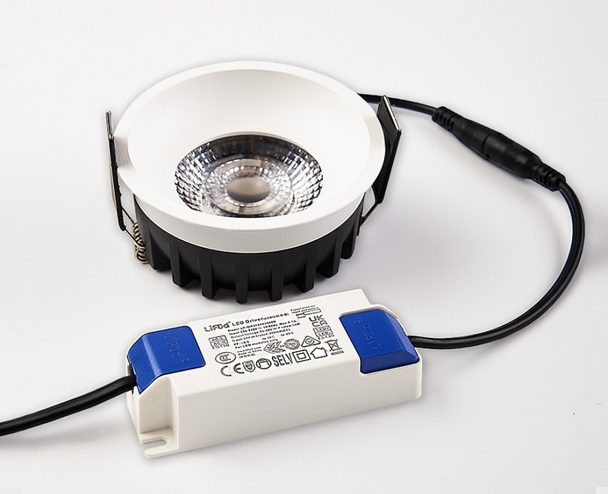 Встраиваемый светильник Italline IT08-8042 IT08-8042 white 3000K