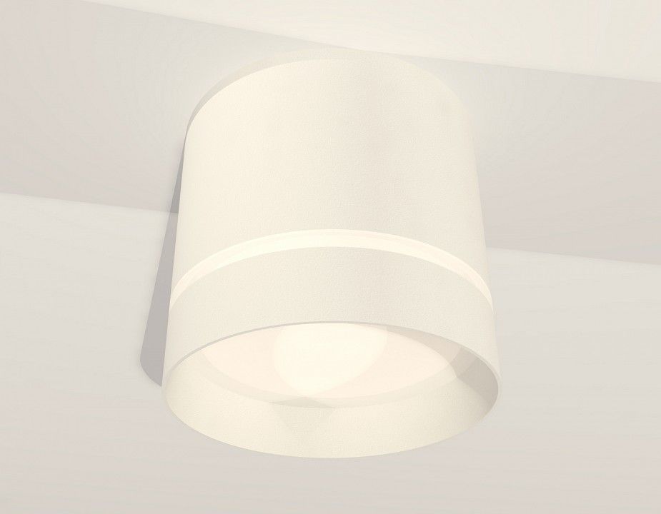 Накладной светильник Ambrella Light XS XS8110006