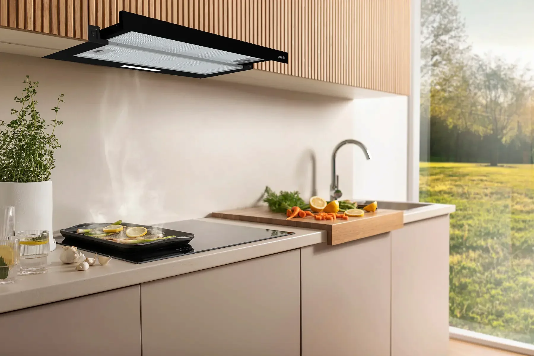Встраиваемая вытяжка Gorenje TH60E7XB