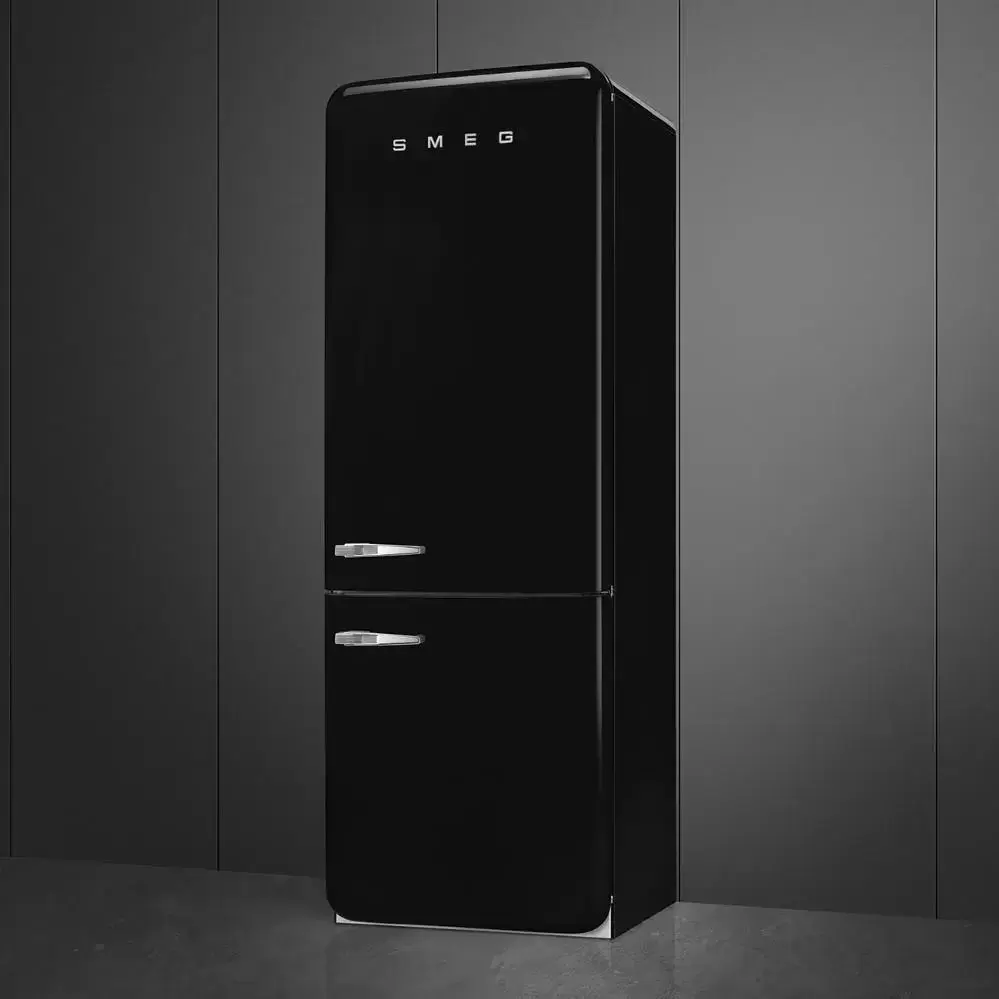Холодильник Smeg FAB38RBL