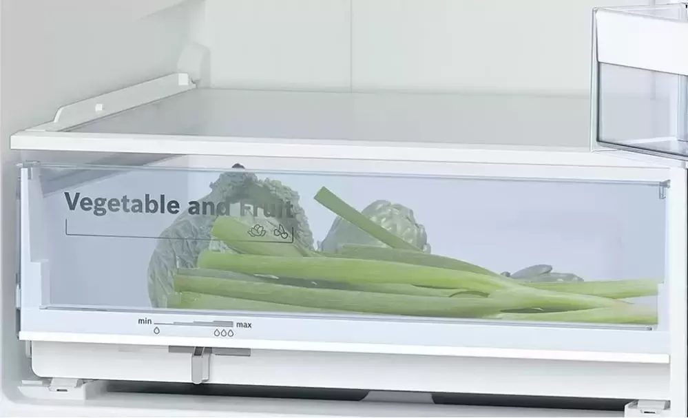 Двухкамерный холодильник Bosch KGN 39NW13 R