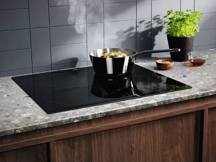 Варочная панель Electrolux LIR60433