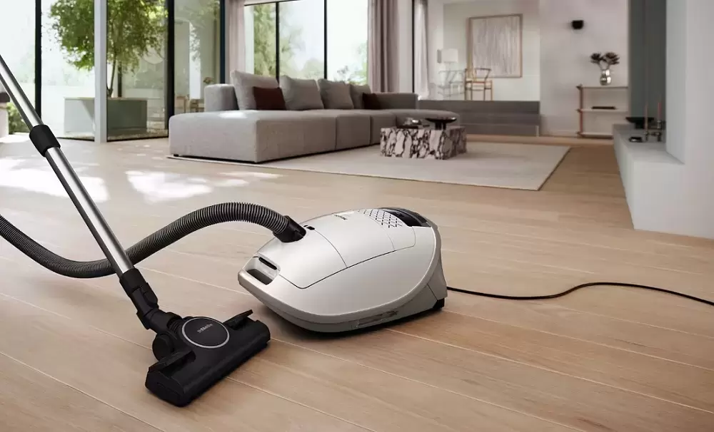 Пылесос Miele SVXG0 Guard M1 Performance белый
