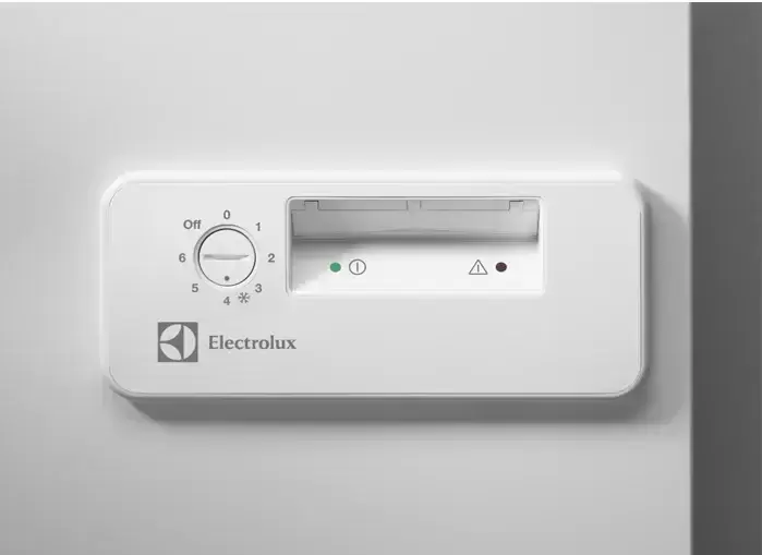 Морозильный ларь Electrolux EC2233AOW1