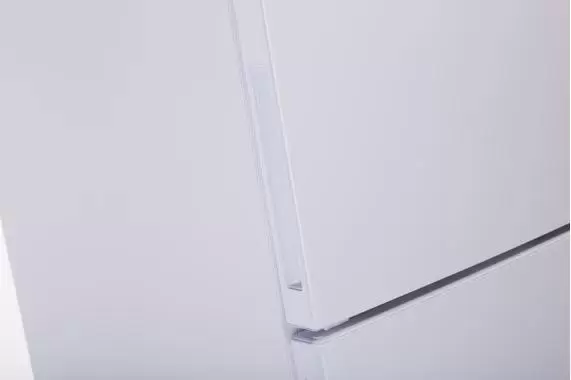 Холодильник Sharp SJ-B320EVWH
