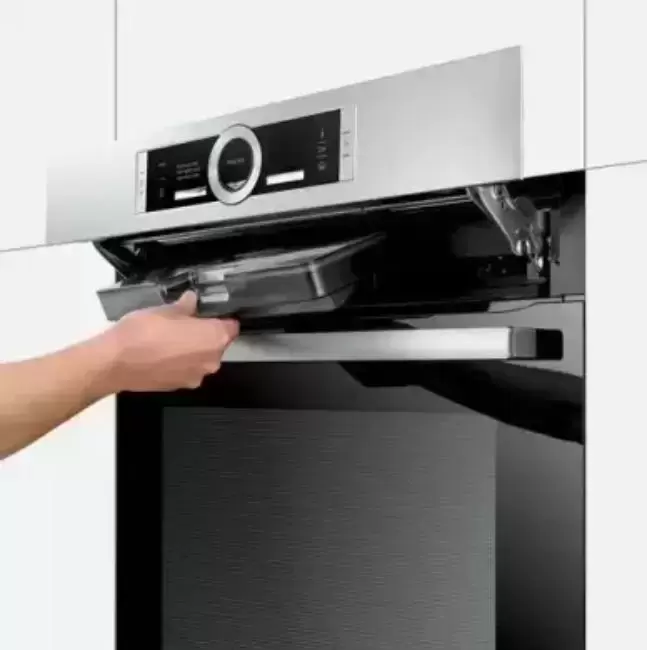 Компактный паровой духовой шкаф Bosch CSG 636 BS3