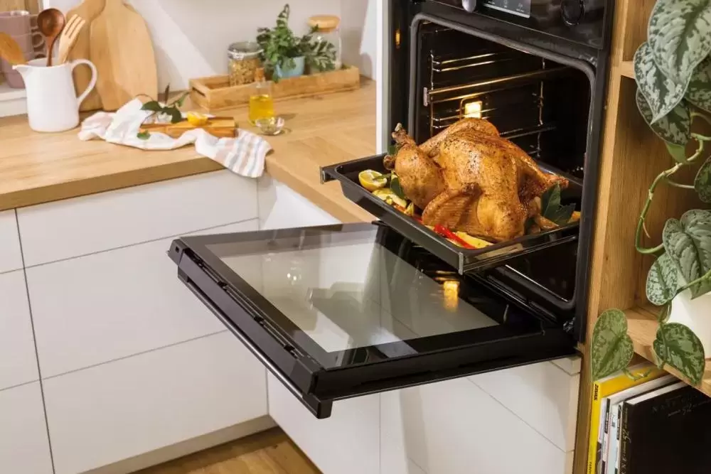 Духовой шкаф Gorenje BO6737E02BG