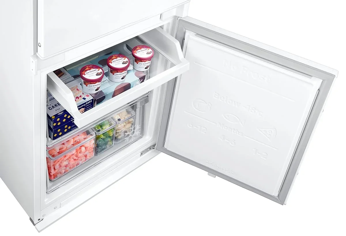 Встраиваемый холодильник Samsung BRB70F26CES0EO