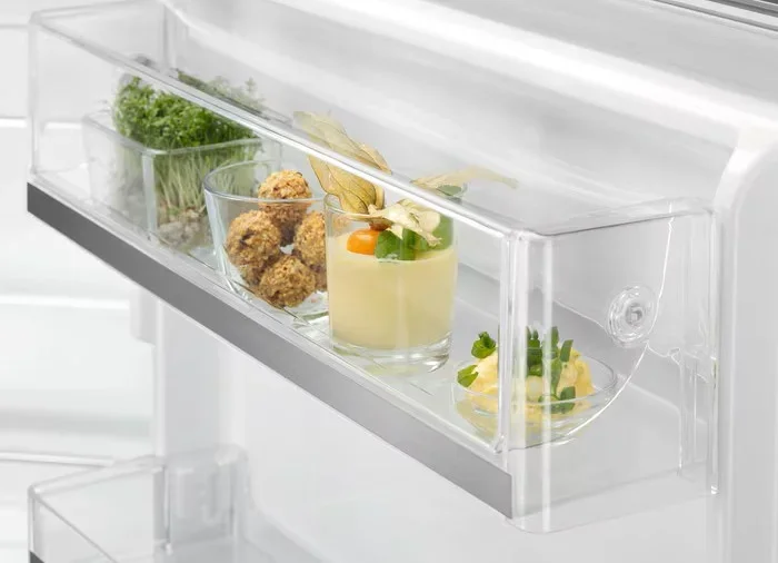 Холодильник Electrolux LXB1AE13W0