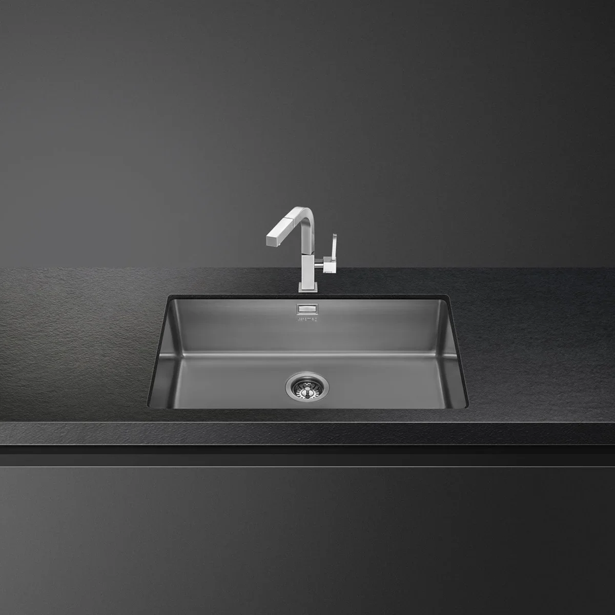 Мойка Smeg Mira VSTR71DKX темная нержавеющая сталь