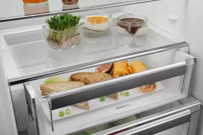 Встраиваемый холодильник Electrolux RNT8TE18S