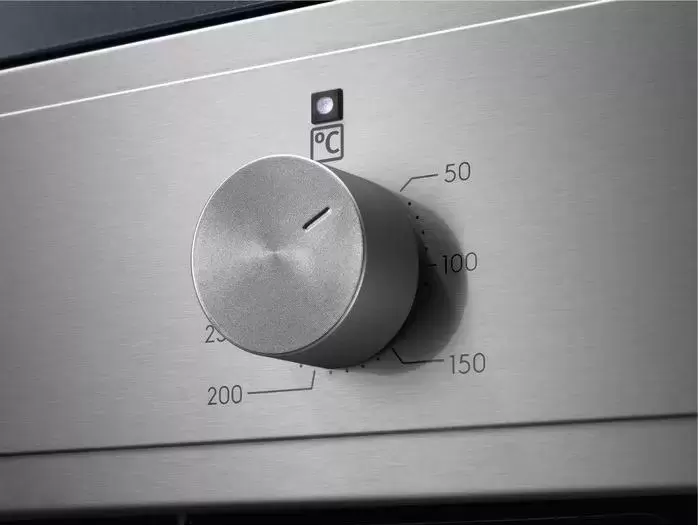 Духовой шкаф Electrolux EOF3H00BX