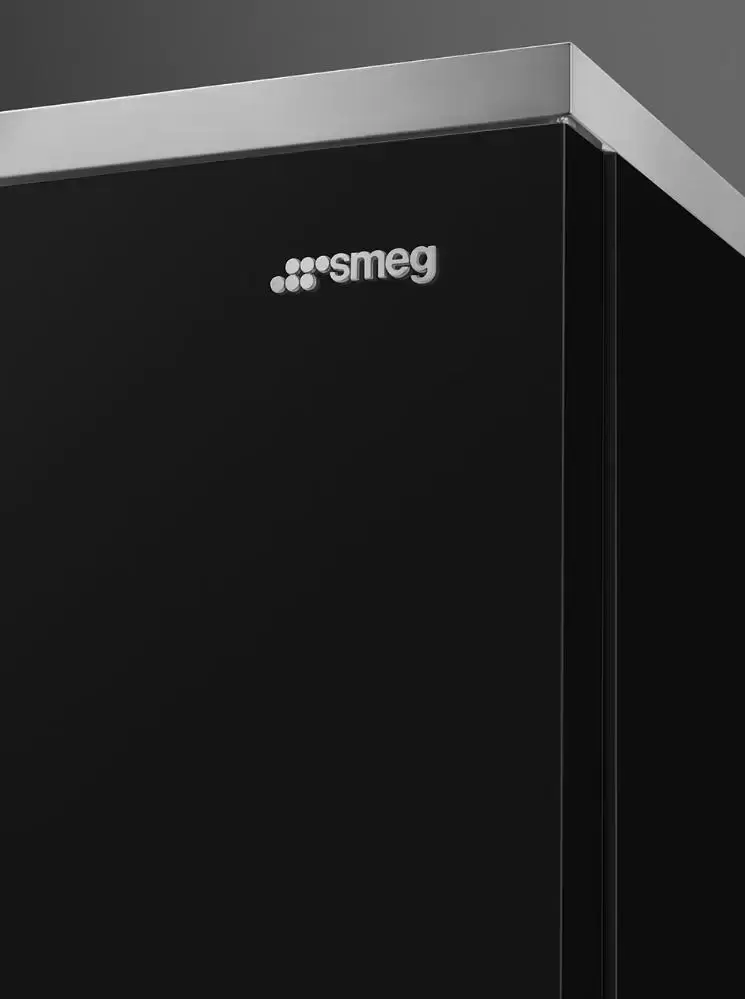 Холодильник Smeg FA490RBL
